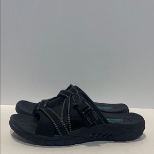 Skechers Sandals Women’s Size 7 Black Reggae Slide Outdoor Lifestyle Casual Shoe
